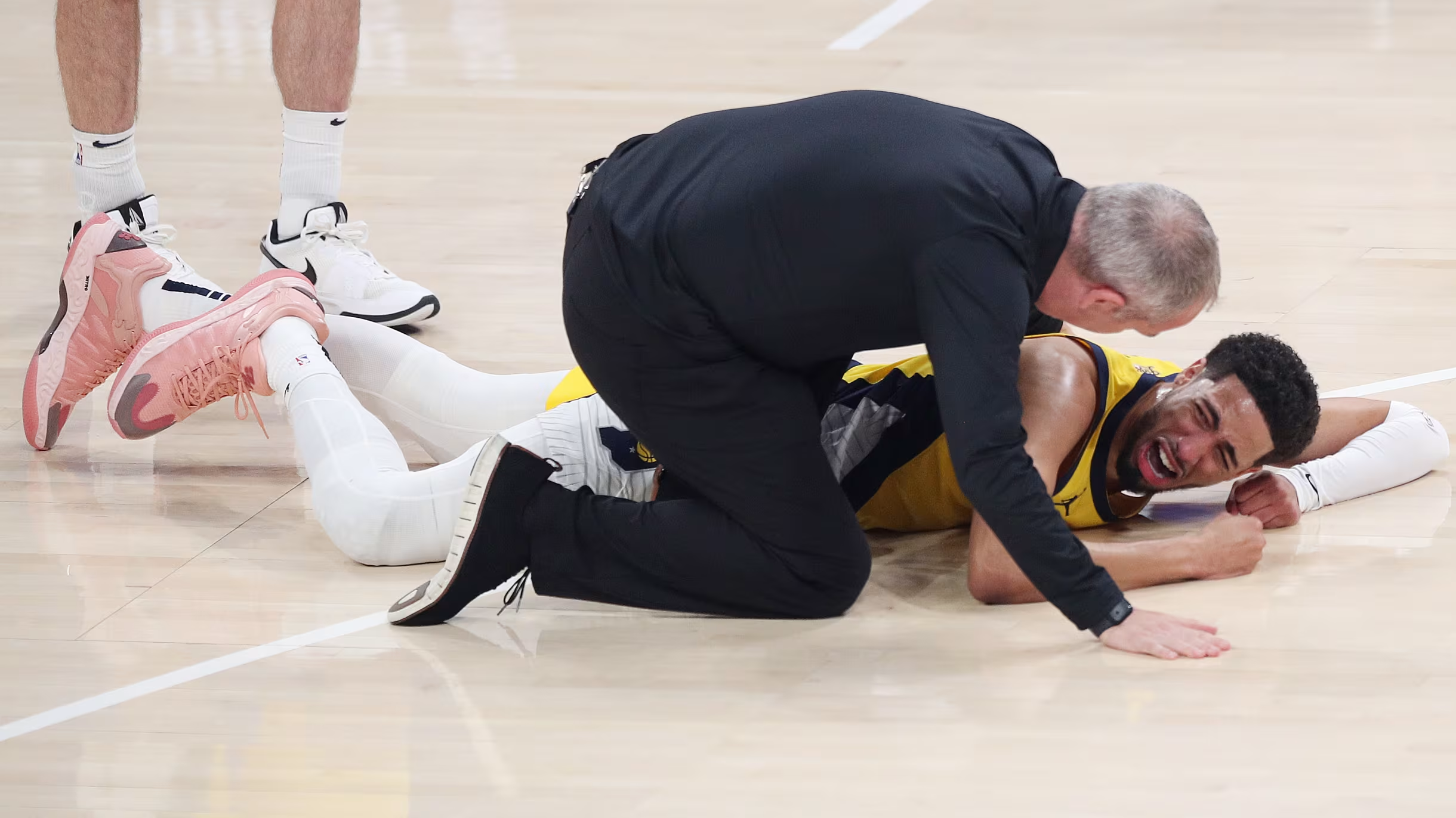 九游体育官网入口-清晨荷甲焦点战；俄克拉荷马雷霆篮板制胜；媒体盛赞；球探报告显示潜力(波士顿凯尔特人vs俄克拉荷马雷霆)