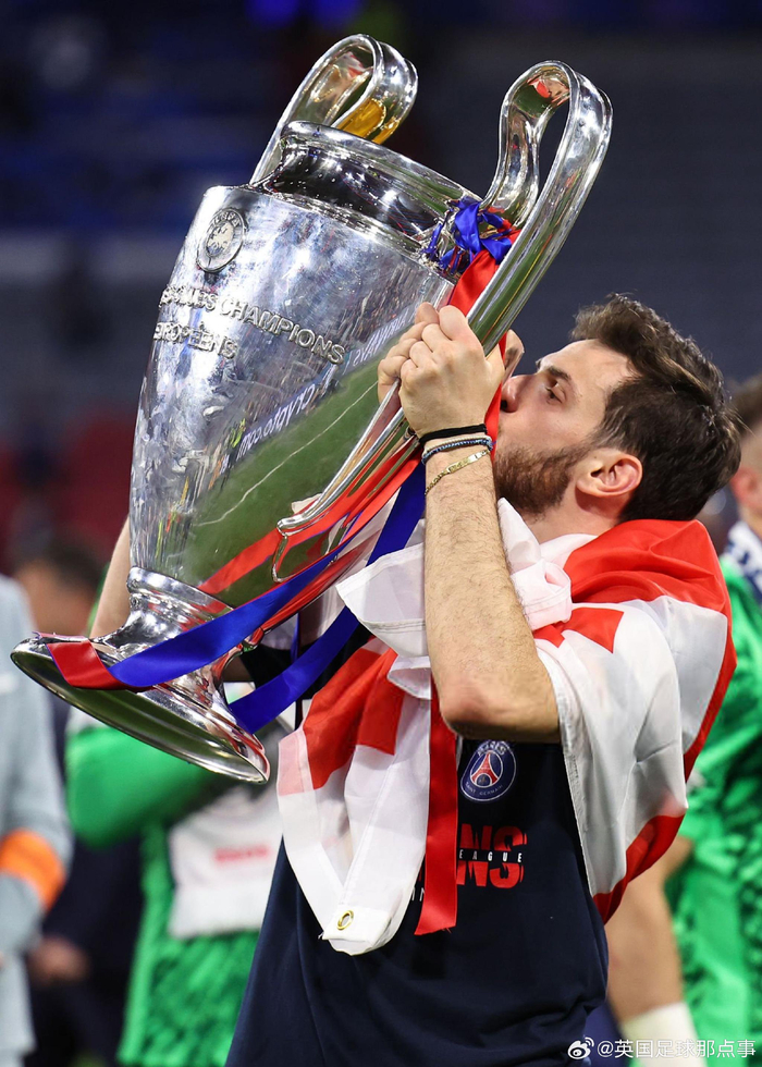 JIUYOU体育-里程碑夜那不勒斯回应争议，法国杯今夜刷纪录，底气十足，资深球员宣示担当(圣殿被毁的三次是哪三次)